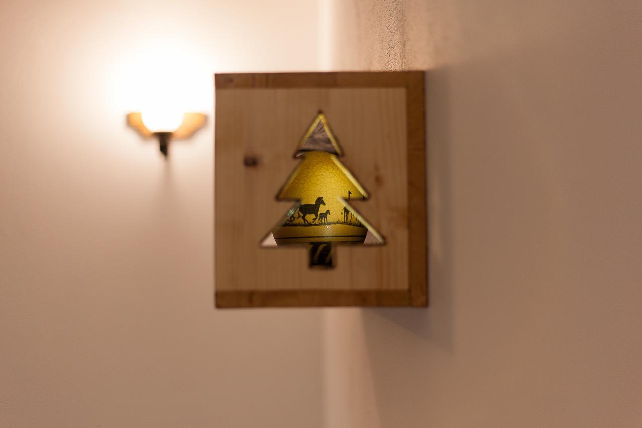 Appartamento Casa Gozna Văliug Esterno foto