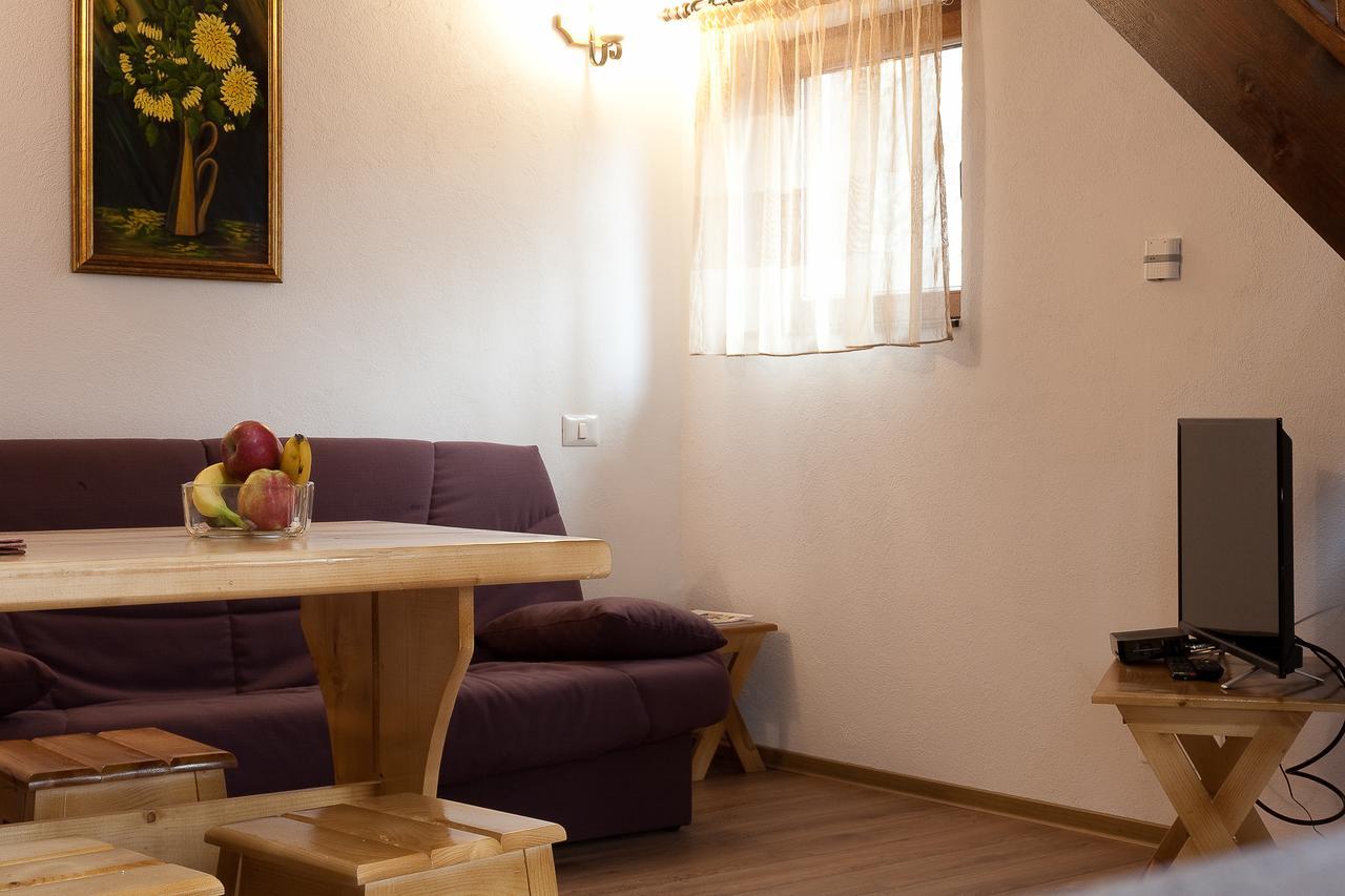Appartamento Casa Gozna Văliug Esterno foto